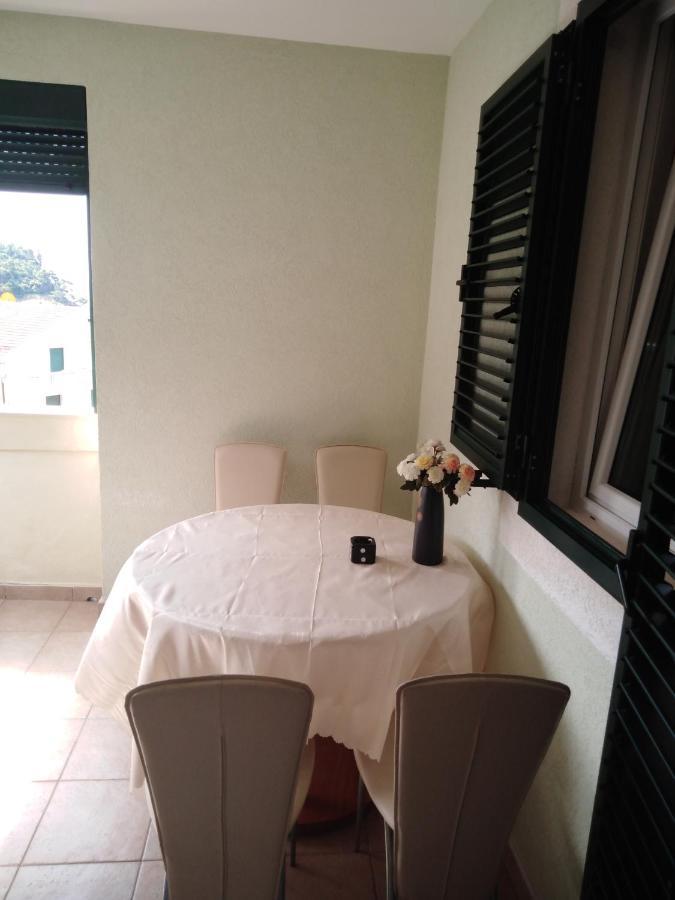 Apartman Ozi Petrovac Εξωτερικό φωτογραφία