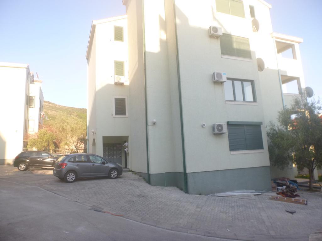 Apartman Ozi Petrovac Εξωτερικό φωτογραφία